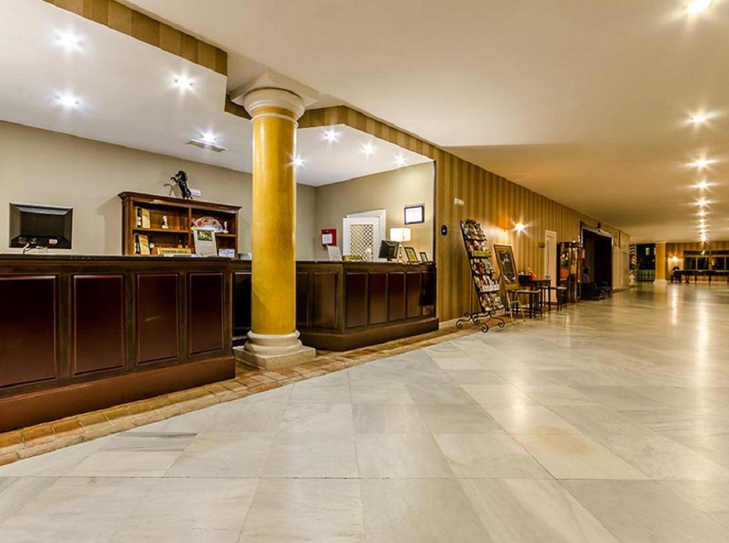 Exe Guadalete Hotel Jerez de la Frontera Exterior photo